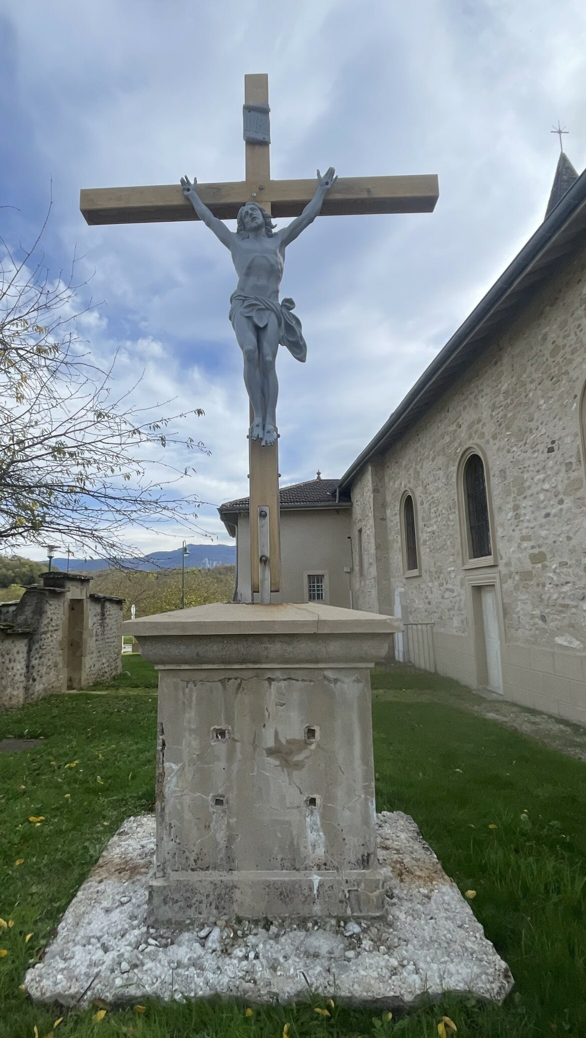 La croix neuve, octobre 2025